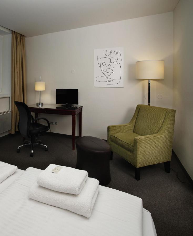 Hotel Petrovy Kameny Karlova Studánka Kültér fotó
