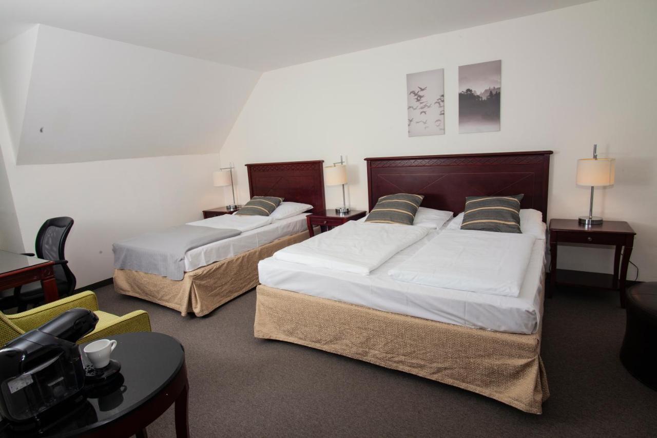 Hotel Petrovy Kameny Karlova Studánka Kültér fotó