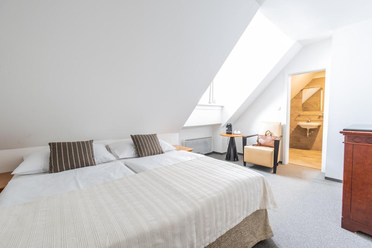 Hotel Petrovy Kameny Karlova Studánka Kültér fotó