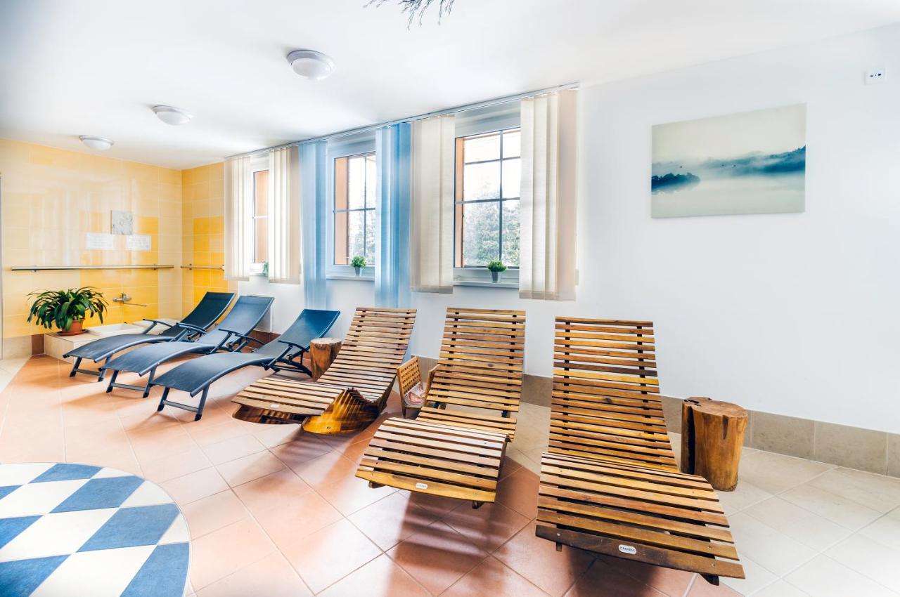 Hotel Petrovy Kameny Karlova Studánka Kültér fotó