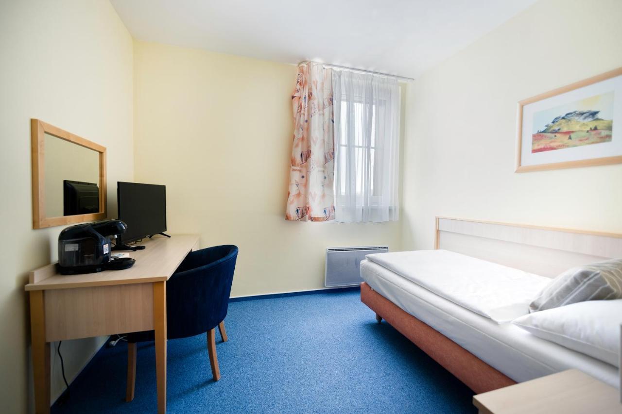 Hotel Petrovy Kameny Karlova Studánka Kültér fotó